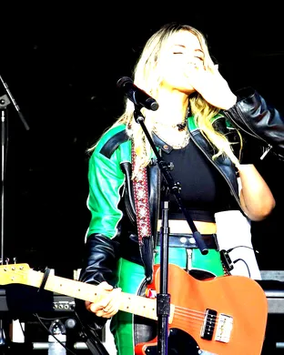 Alana Springsteen Buffalo
